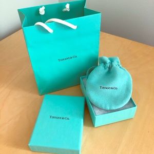 Tiffany & Co. Gift packaging